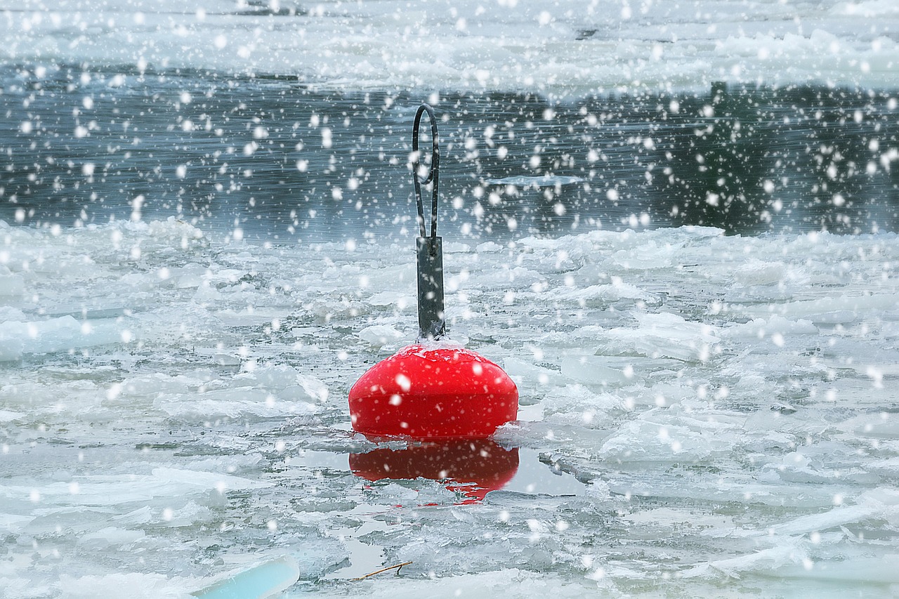 23日起强冷空气携雨雪降温来袭，强冷空气来袭，雨雪降温自23日起席卷全国